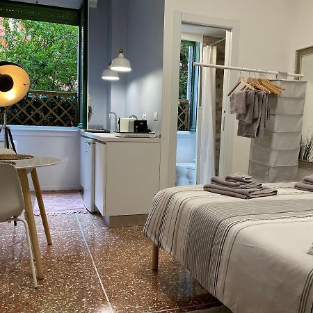 Studio 25 Apartment - Near Metro M3 Milan Bagian luar foto